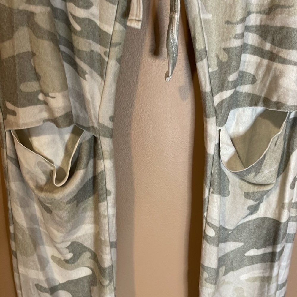 Michael Lauren Camo joggers - Picture 6 of 7